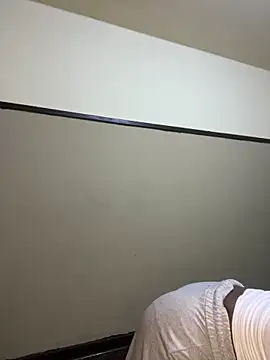 Snapshot of Sirah1 chatting on February 25, 7:23 pm Sirah1 online show from February 25, 7:23 pm