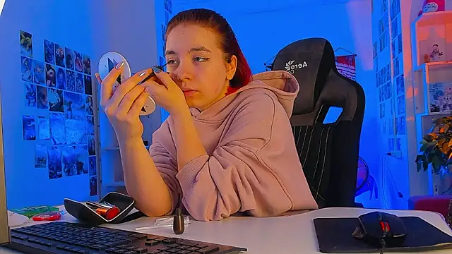 MarcelineChi online show from February 18, 5:36 am