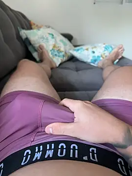 Snapshot of luizrgg chatting on March 2, 11:39 am luizrgg online show from March 2, 11:39 am