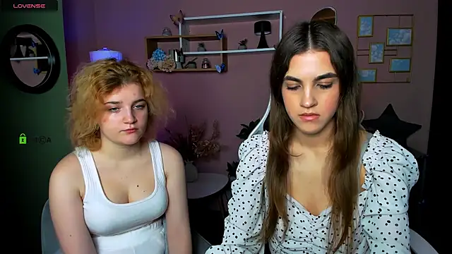 Snapshot of lina_fox12 chatting on December 16, 1:16 pm lina fox12 online show from December 16, 1:16 pm