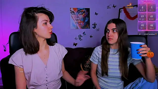 Snapshot of lina_fox12 chatting on December 22, 1:30 pm lina fox12 online show from December 22, 1:30 pm