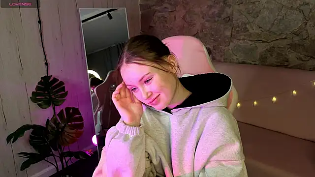 SirenaBlessing online show from January 17, 1:10 am