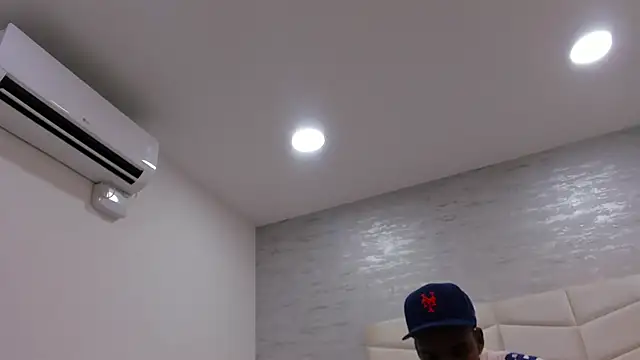 jax black online show from November 15, 7:10 pm