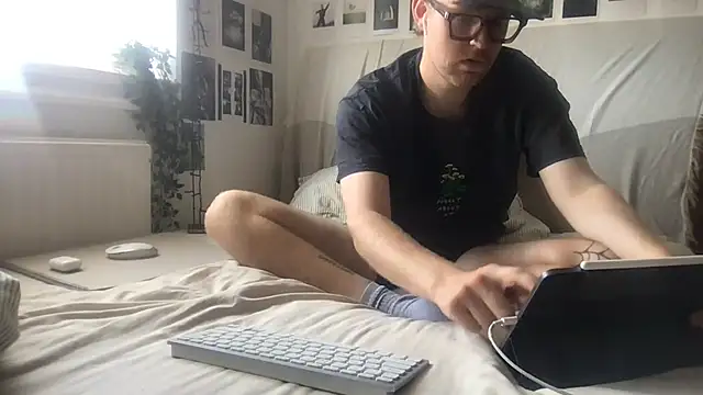Angus80085 online show from July 19, 12:42 pm