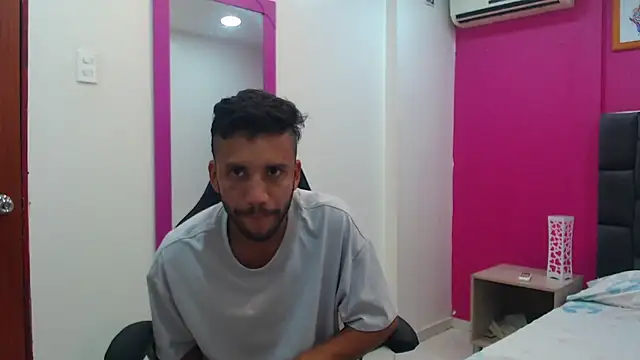 Juan FelipeX01 online show from October 12, 3:22 pm