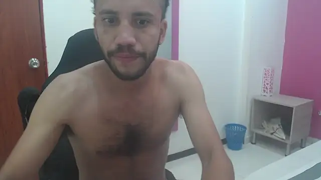 Juan FelipeX01 online show from October 16, 3:24 pm