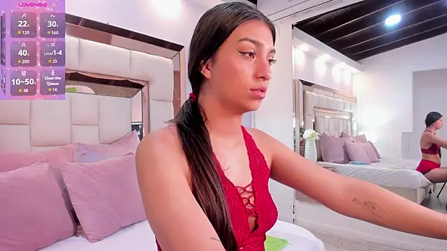 karolgaviriaa online show from October 6, 11:51 am