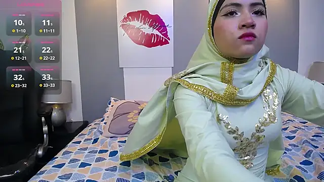 Neesha   online show from October 23, 8:18 pm