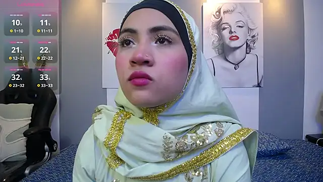 Neesha   online show from November 17, 8:14 pm