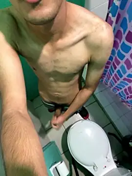 Snapshot of feetbooy chatting on December 20, 1:29 pm feetbooy online show from December 20, 1:29 pm