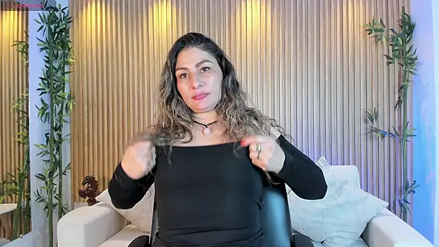 Snapshot of VenusCooper chatting on November 1, 8:22 pm VenusCooper online show from November 1, 8:22 pm