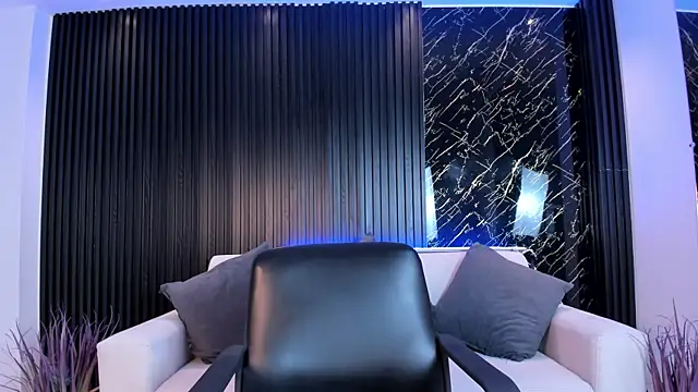 Snapshot of VenusCooper chatting on November 24, 6:51 pm VenusCooper online show from November 24, 6:51 pm