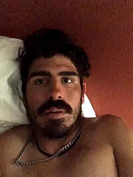 Snapshot of hoociedaddy24 chatting on December 17, 7:20 pm hoociedaddy24 online show from December 17, 7:20 pm