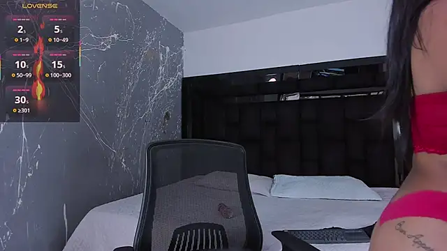 LiaClarck  online show from November 20, 9:14 pm