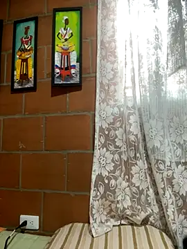 Snapshot of Mery_Sexx chatting on October 26, 9:42 pm Mery Sexx online show from October 26, 9:42 pm