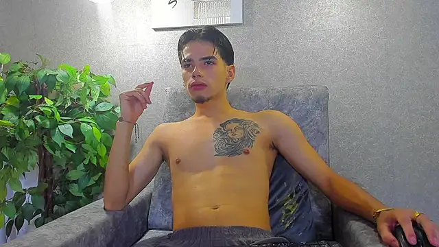 Axelwiliams online show from November 15, 4:54 am