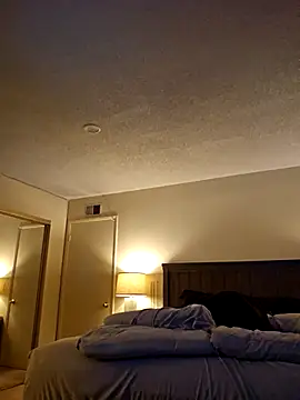 Roddog18 online show from November 22, 3:49 am