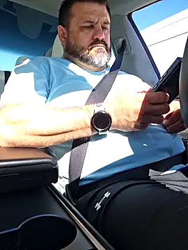 Roddog18 online show from February 18, 6:15 pm