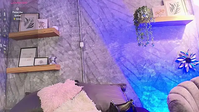 Nikolbrice online show from February 2, 7:12 pm