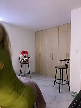 Snapshot of Zoe_riivas chatting on October 15, 11:05 pm Zoe riivas online show from October 15, 11:05 pm