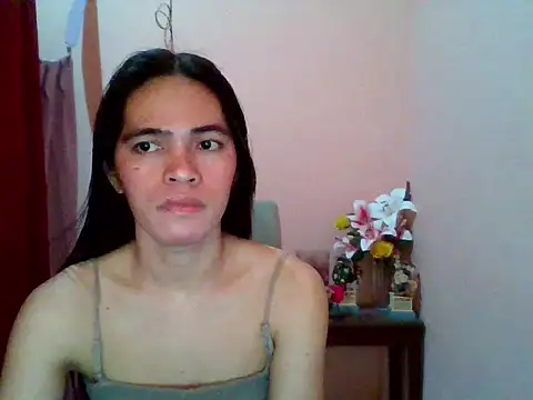 Snapshot of sweet_yummy69 chatting on February 28, 10:44 pm sweet yummy69 online show from February 28, 10:44 pm