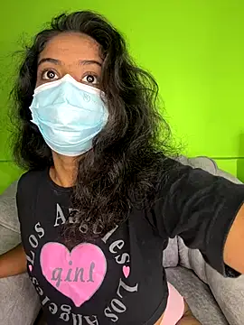 Snapshot of SukiyamaAsia chatting on October 10, 7:40 am SukiyamaAsia online show from October 10, 7:40 am