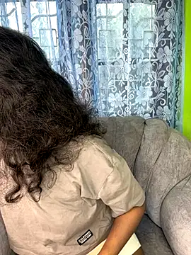 Snapshot of SukiyamaAsia chatting on October 19, 7:09 am SukiyamaAsia online show from October 19, 7:09 am