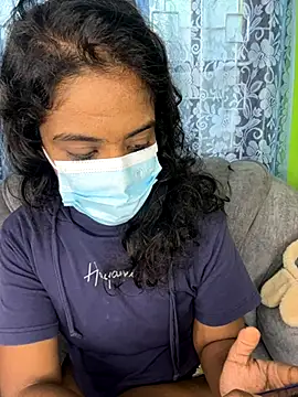 Snapshot of SukiyamaAsia chatting on October 20, 8:04 am SukiyamaAsia online show from October 20, 8:04 am