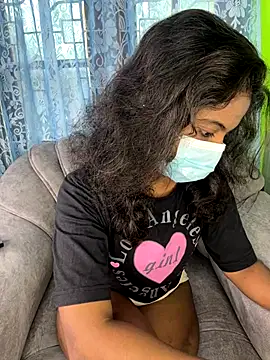 Snapshot of SukiyamaAsia chatting on October 21, 6:14 am SukiyamaAsia online show from October 21, 6:14 am