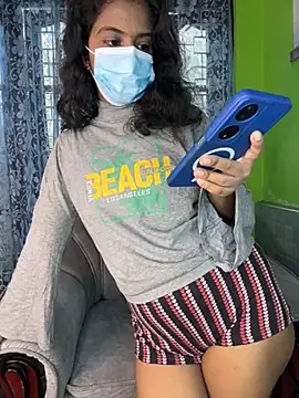 Snapshot of SukiyamaAsia chatting on October 22, 4:13 am SukiyamaAsia online show from October 22, 4:13 am