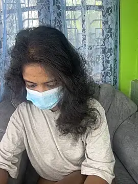 Snapshot of SukiyamaAsia chatting on November 1, 5:42 am SukiyamaAsia online show from November 1, 5:42 am