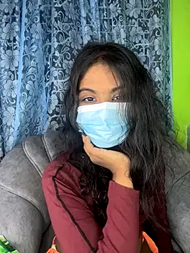 Snapshot of SukiyamaAsia chatting on November 4, 3:33 pm SukiyamaAsia online show from November 4, 3:33 pm