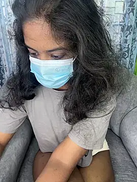 Snapshot of SukiyamaAsia chatting on November 10, 7:07 am SukiyamaAsia online show from November 10, 7:07 am