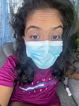 Snapshot of SukiyamaAsia chatting on November 11, 7:30 am SukiyamaAsia online show from November 11, 7:30 am