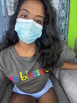 Snapshot of SukiyamaAsia chatting on November 13, 4:11 am SukiyamaAsia online show from November 13, 4:11 am