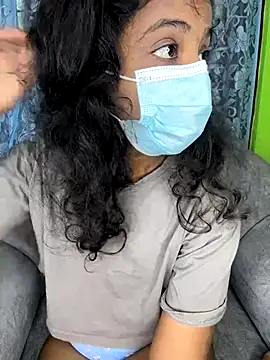 Snapshot of SukiyamaAsia chatting on November 17, 7:14 am SukiyamaAsia online show from November 17, 7:14 am