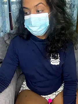 Snapshot of SukiyamaAsia chatting on November 20, 8:14 am SukiyamaAsia online show from November 20, 8:14 am