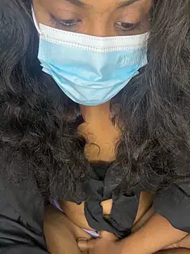 Snapshot of SukiyamaAsia chatting on November 27, 4:14 am SukiyamaAsia online show from November 27, 4:14 am