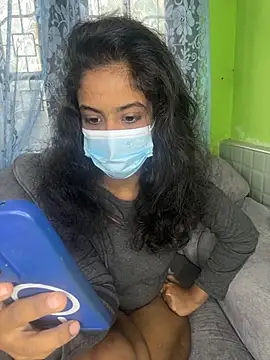 Snapshot of SukiyamaAsia chatting on November 29, 7:11 am SukiyamaAsia online show from November 29, 7:11 am