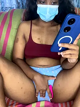 Snapshot of SukiyamaAsia chatting on December 14, 5:57 am SukiyamaAsia online show from December 14, 5:57 am