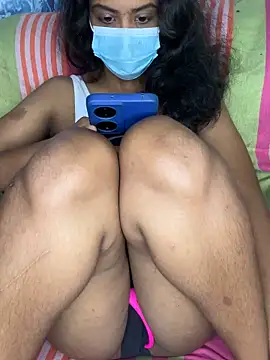 Snapshot of SukiyamaAsia chatting on December 17, 7:14 am SukiyamaAsia online show from December 17, 7:14 am