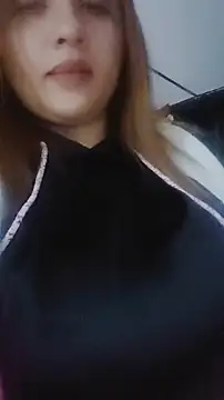 Snapshot of EvelynVega0 chatting on November 16, 9:53 pm EvelynVega0 online show from November 16, 9:53 pm