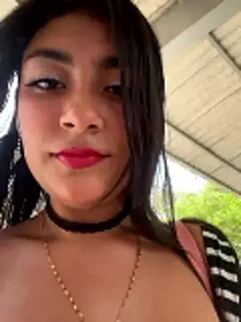 Snapshot of Sweed-virgin-pussy chatting on November 1, 5:26 pm Sweed-virgin-pussy online show from November 1, 5:26 pm