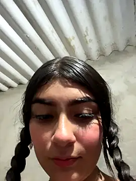 Snapshot of Sweed-virgin-pussy chatting on November 15, 1:25 am Sweed-virgin-pussy online show from November 15, 1:25 am