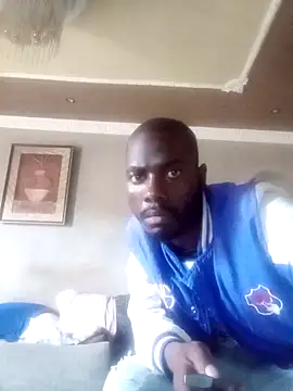 biGgslong01 online show from April 10, 10:20 am