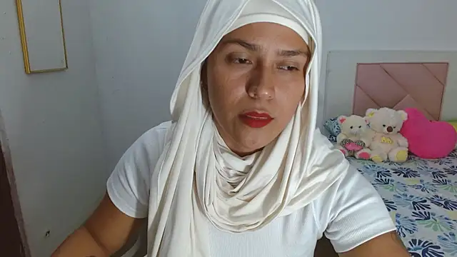 Snapshot of Nadia_hasbun chatting on October 11, 12:43 am Nadia hasbun online show from October 11, 12:43 am