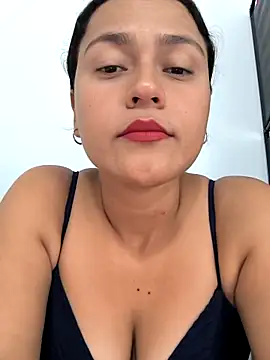 Snapshot of Nadia_hasbun chatting on October 19, 8:09 pm Nadia hasbun online show from October 19, 8:09 pm