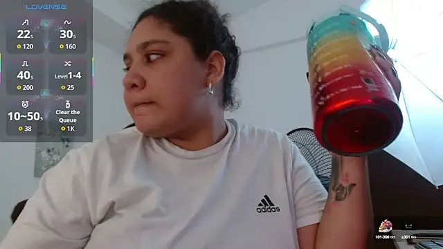 roxx iie online show from October 13, 9:15 pm