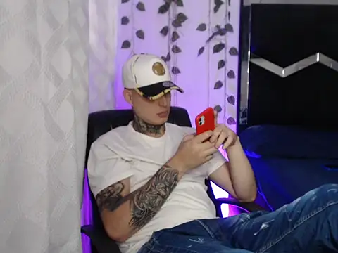 monster Dickdr online show from October 8, 9:23 pm