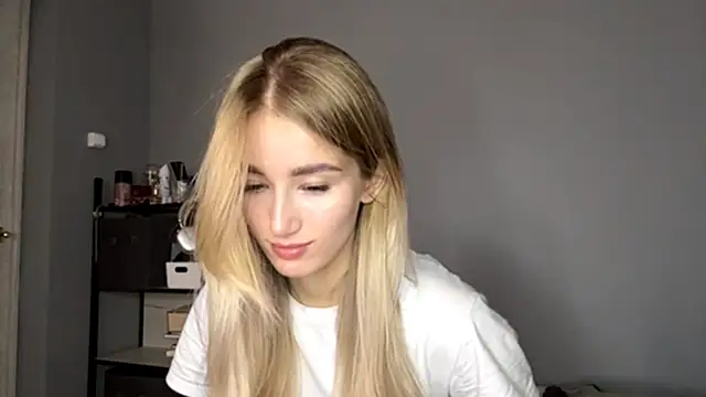 SweetCatherine online show from October 7, 8:33 am